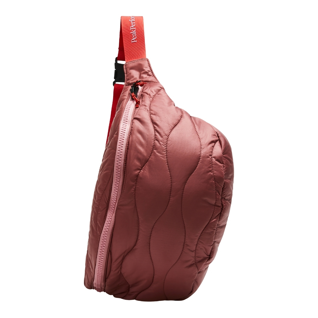 Peak Performance Helium Bum Bag Rouge | Wild Rouge