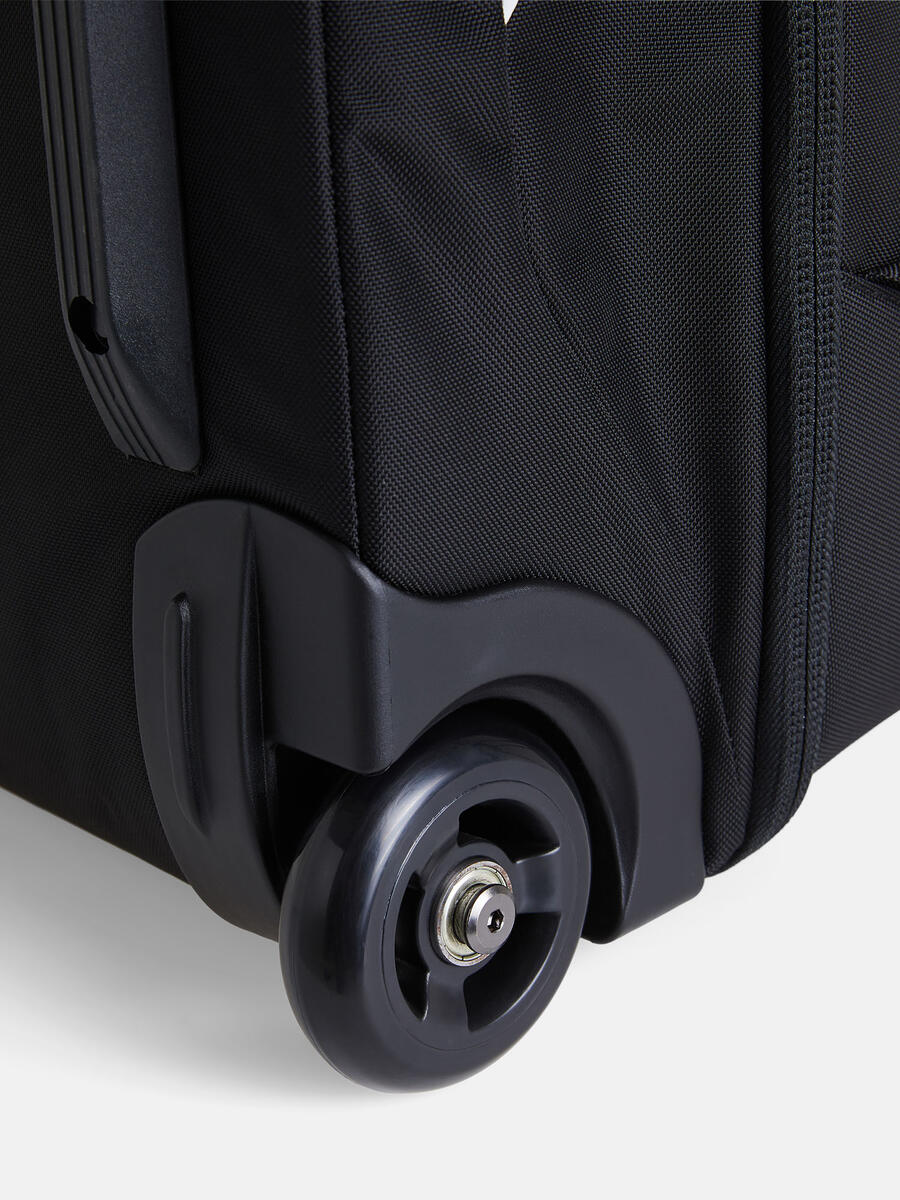 Peak Performance Vertical Cabin Trolley